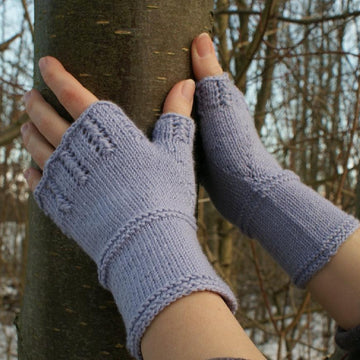 Lace Lavender Mitts