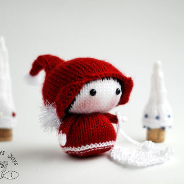 Small Santa Gnome. Tanoshi family Toy.