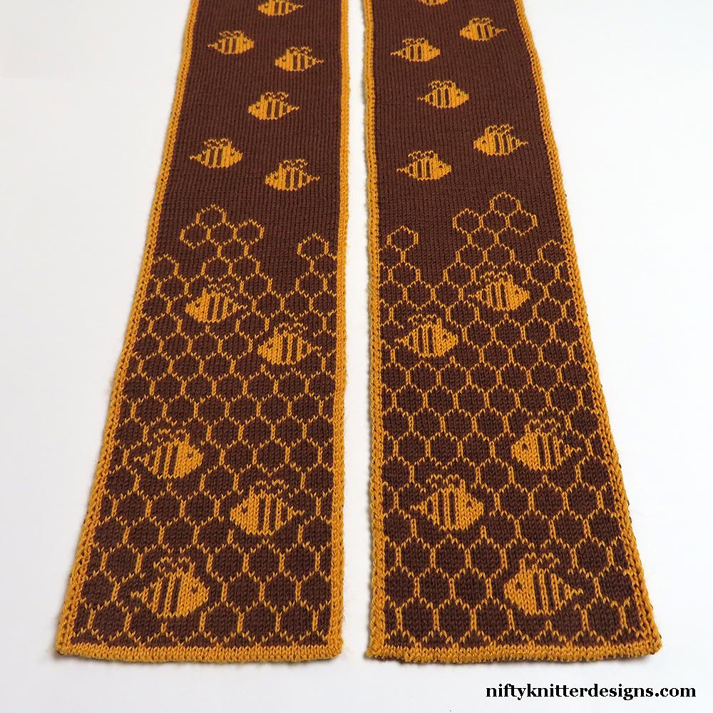 Buzzy Bees Scarf