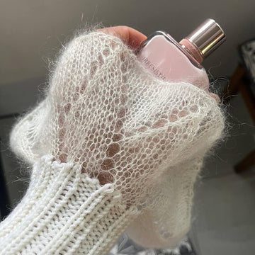 Lace Cuffs / Ruffles Snow Veil