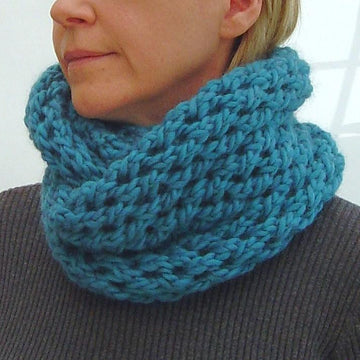 Chunky Cowl with open lattice pattern