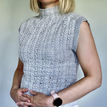 Laura vest