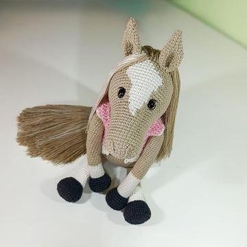 Large CUTE Horse