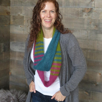 Cafe in New York Infinity Scarf