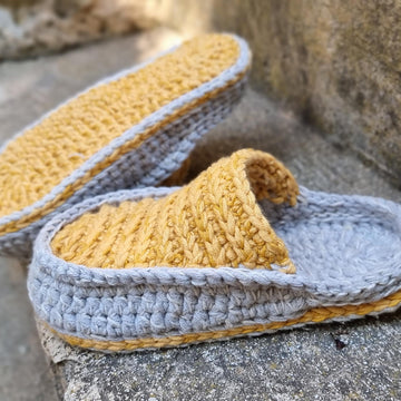 Double sole crochet slippers for adults and kids pattern S28
