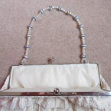 Ruffle Clasp Handbag Metal Frame Bag
