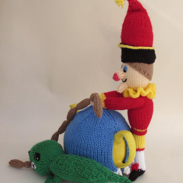 Mr Punch Tea Cosy Knitting Pattern