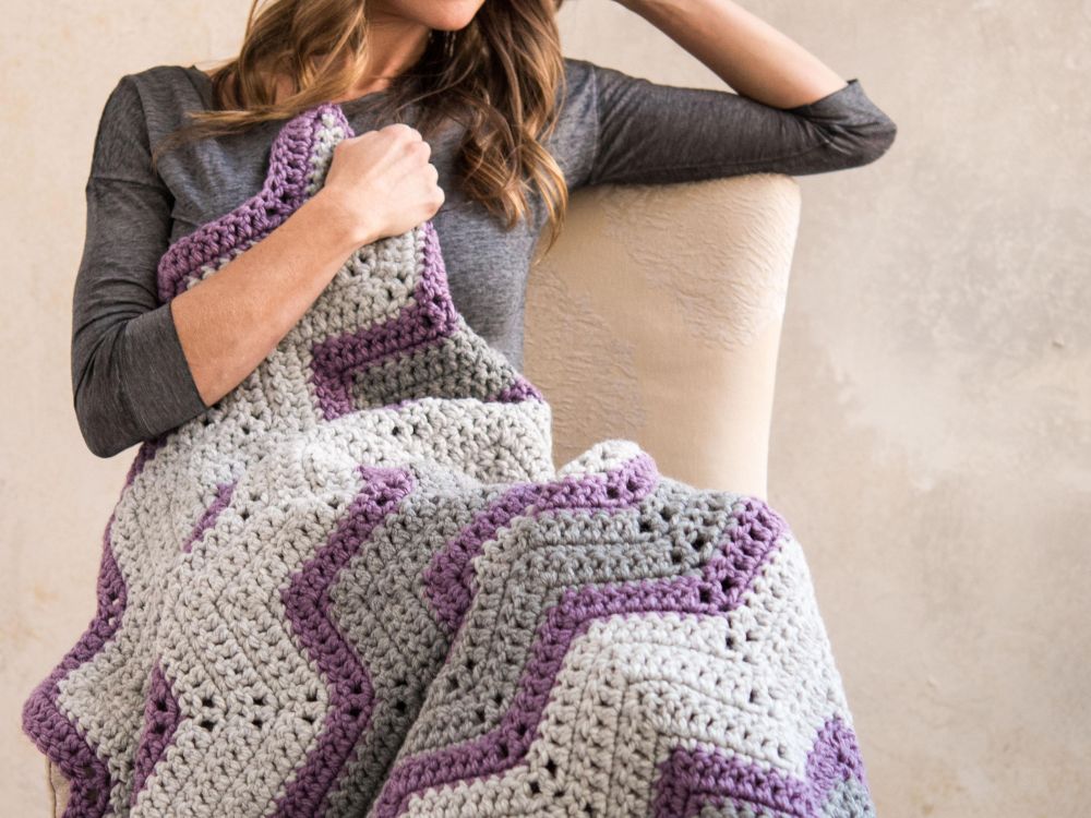 Bulky Vintage Chevron Throw