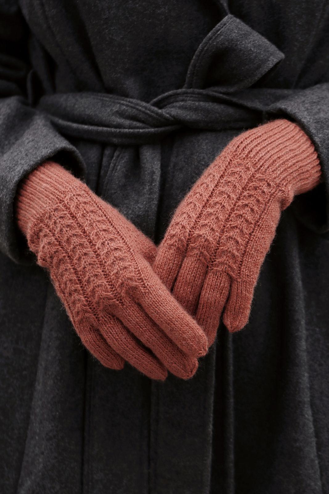 The Juniper Gloves