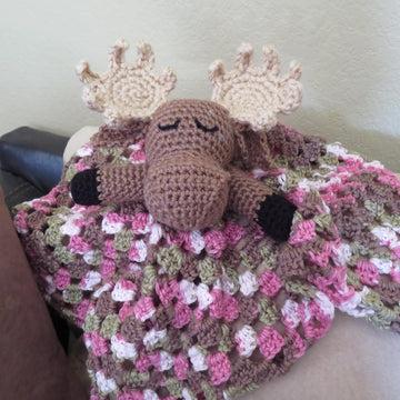 Sleepy Moose Lovey
