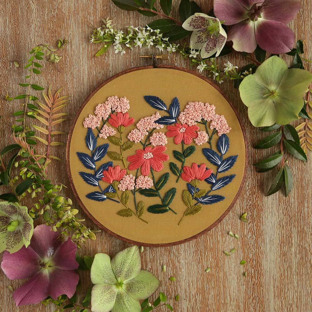 Hoffelt and Hooper Maisie Mae - Yellow Embroidery Kit - 6in