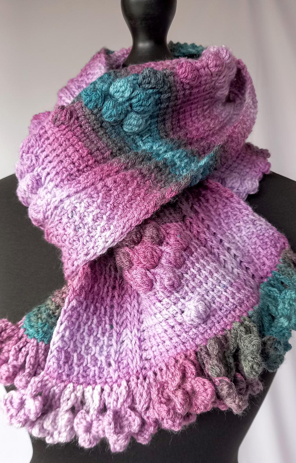 Acle Scarf