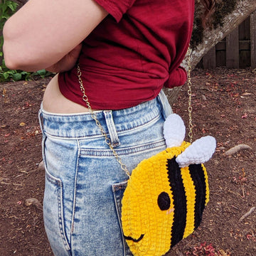 Chonky Bee Crossbody Bag