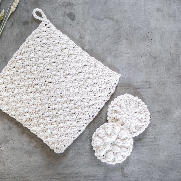 073 - Washcloth and scrubbies