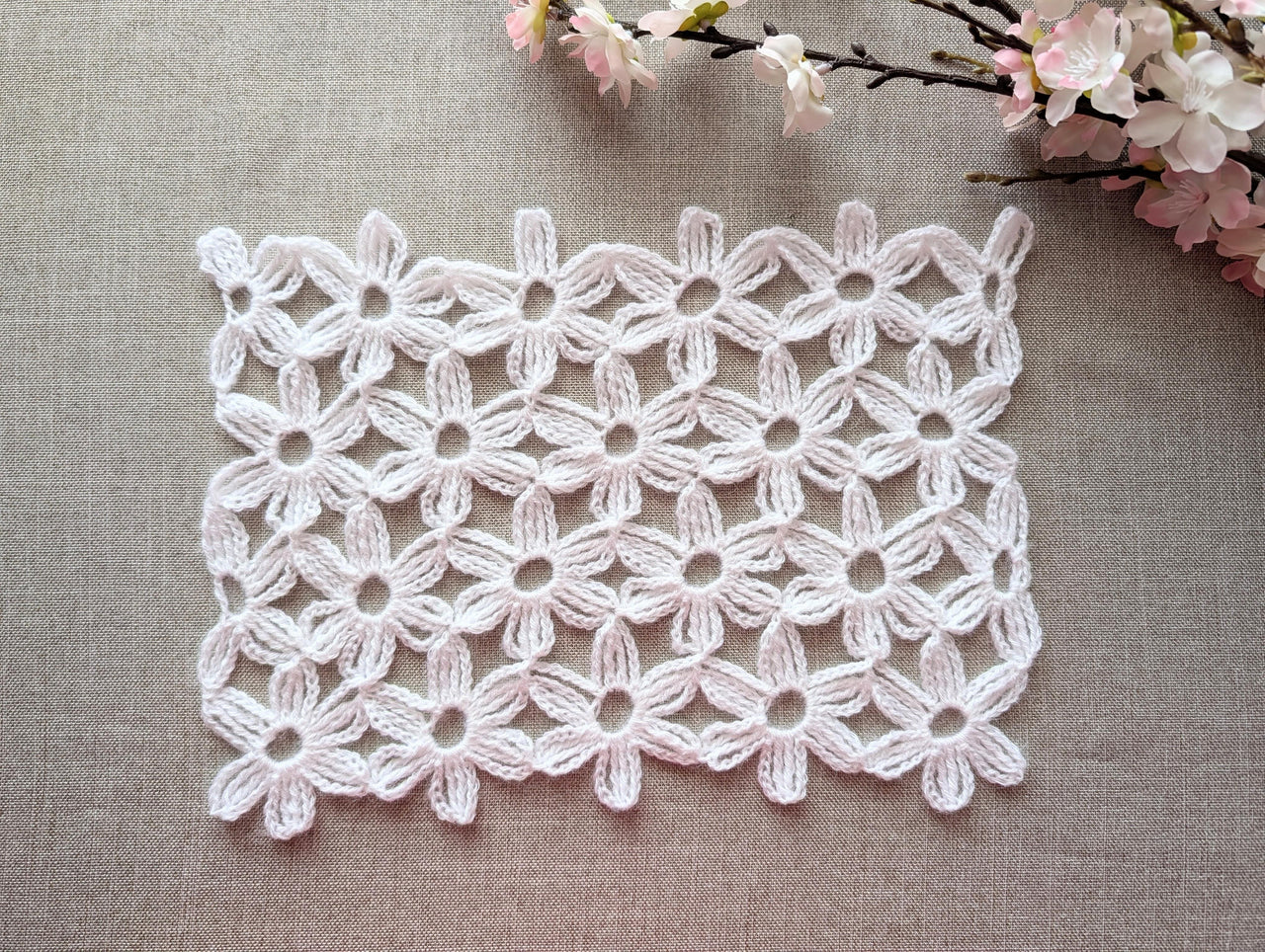 Seamless Crochet Motif #100