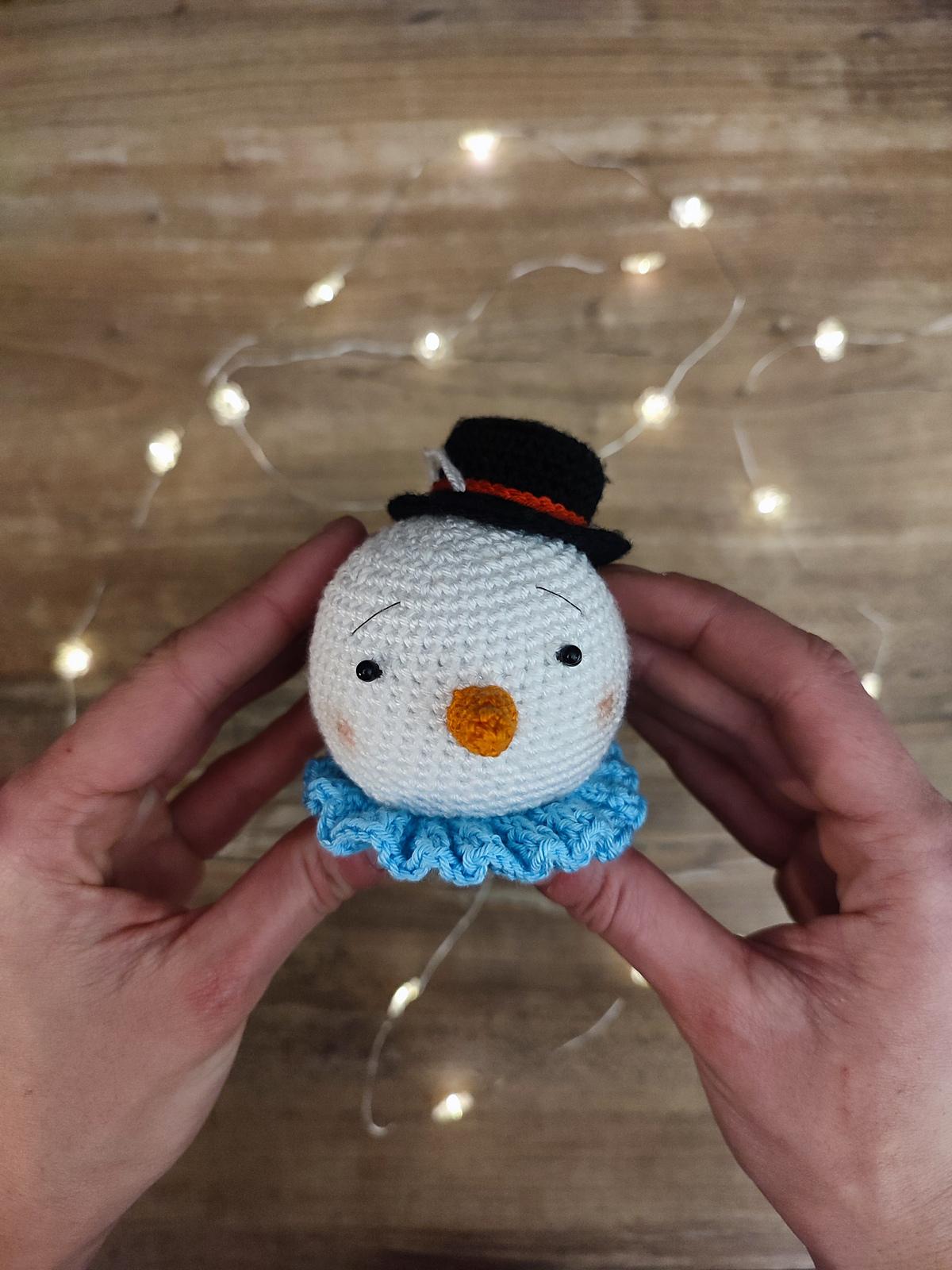 Sam the Snowman Crochet Bauble Pattern