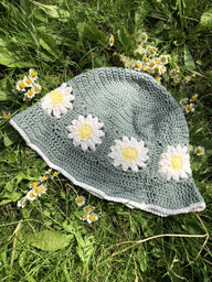 Crochet Daisy Bucket Hat Pattern
