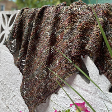 Mandragora Shawlette
