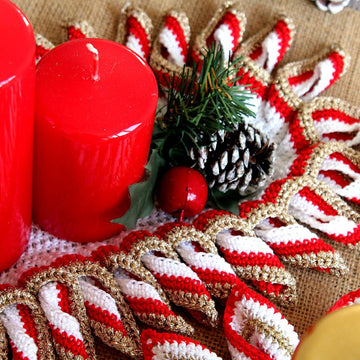 Christmas Swirls decorations Doilies