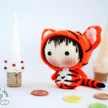 Small Tiger Doll. Tanoshi series toy.