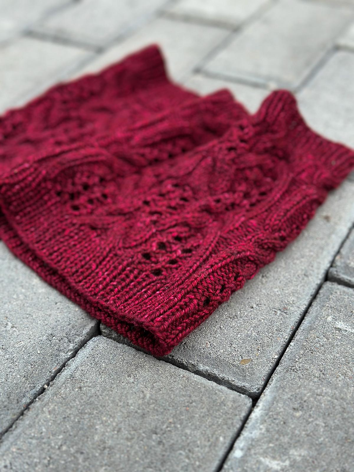 Garnet Cowl