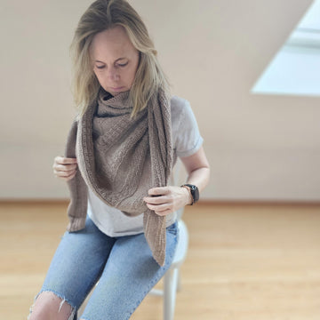 Dancing Dices Shawl