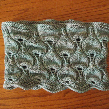 Emerald Ivy Cowl