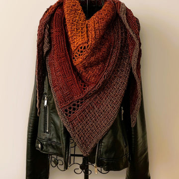 Triangular Scarf "Akaste"