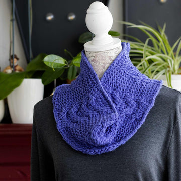 Twist and Turn Cowl