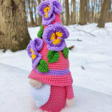 Gnome pansies