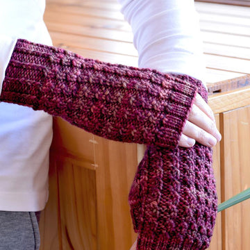 Araluen Fingerless Mitts