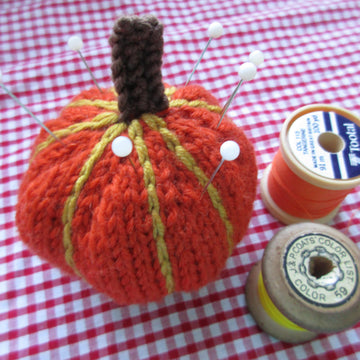 Pumkin Pin Cushion