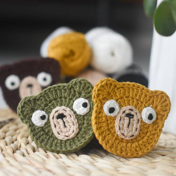 Crochet bear motif