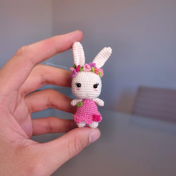 Tiny rabbit amigurumi