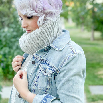Cozy Celtic Kerchief (Dickie)