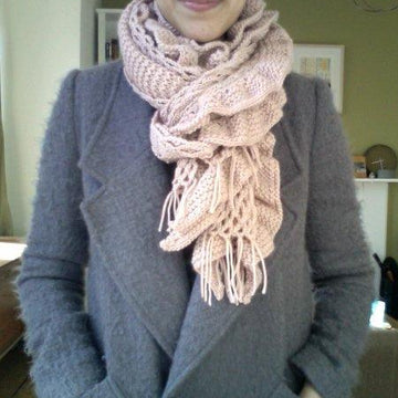 Naomi Scarf