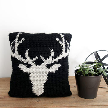 014-Deer head pillow