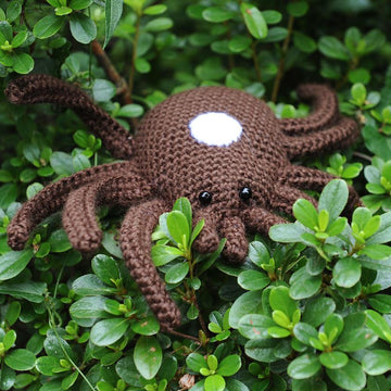 Lone Star Tick Amigurumi by OohLookItsARabbit