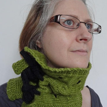Ribbon and Rings Cowl
