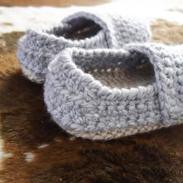 037 - Comfy slippers