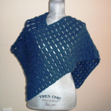 Carefree Capelet