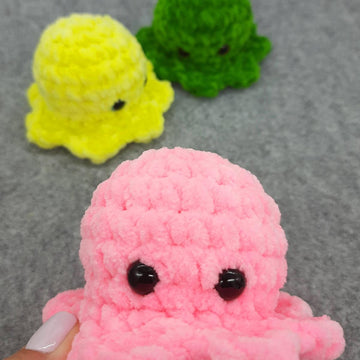 Worry pet octopus