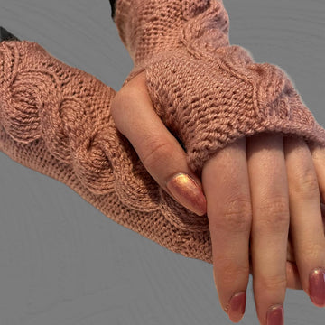 Simple Cable knit fingerless gloves