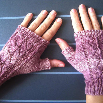 Rosa-Belle Mitts