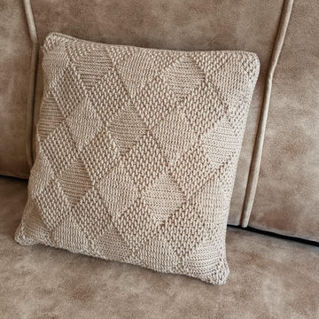 Crossways pillow