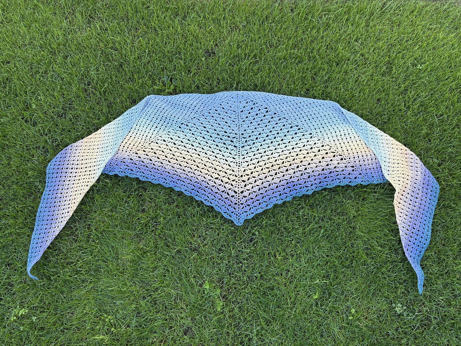 Triangular Scarf "Erato"
