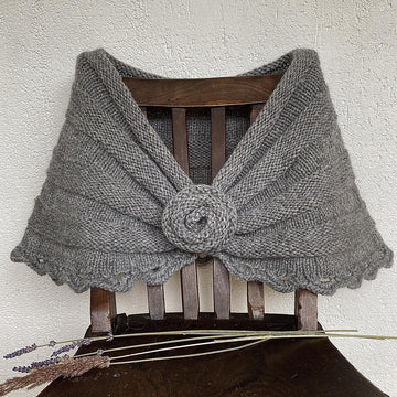 Cropped Chunky Capelet