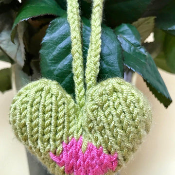Christmas Heavenly Hearts Tree Decoration/Hanging Ornaments in Patons Smoothie DK