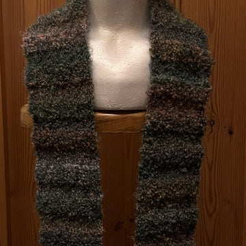Boucle skinny scarf