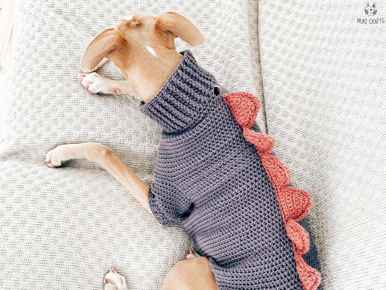 Doggo no 6 sweater
